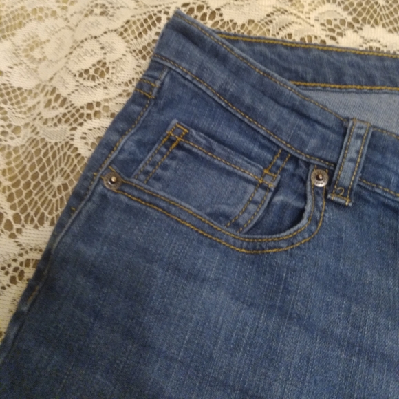Old Navy "Diva" Plus Size Jeans - Picture 4 of 8